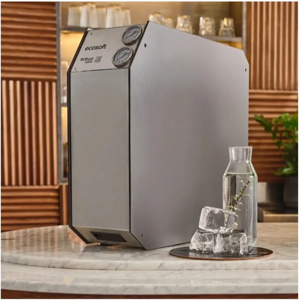 Ecosoft ROBUST 4000 fordított ozmózisos víztisztító ipari mosogatógépek elé